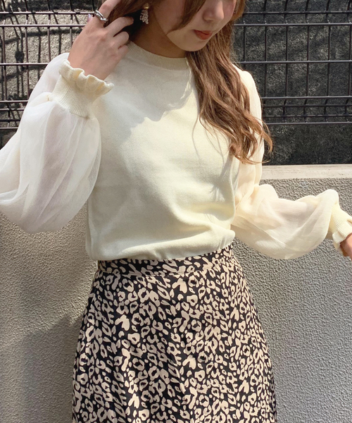 apres jour mignon(アプレジュールミニョン)の「袖チュールプリーツニット【ZOZOTOWN限定アイテム】(ニット/セーター・レディース・ブラック/アイボリー/ラベンダー・フリー)」の8枚目の写真