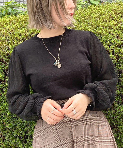 apres jour mignon(アプレジュールミニョン)の「袖チュールプリーツニット【ZOZOTOWN限定アイテム】(ニット/セーター・レディース・ブラック/アイボリー/ラベンダー・フリー)」の15枚目の写真