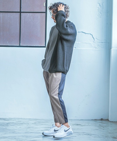 ANGENEHM(アンゲネーム)の「mn2199-Center Switch Knit Pullover (MADE IN JAPAN)(ニット/セーター・メンズ・ブラック×グレー/グレー系その他・S/M/L)」の13枚目の写真