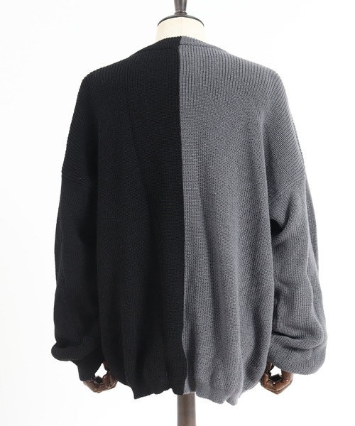 ANGENEHM(アンゲネーム)の「mn2199-Center Switch Knit Pullover (MADE IN JAPAN)(ニット/セーター・メンズ・ブラック×グレー/グレー系その他・S/M/L)」の10枚目の写真