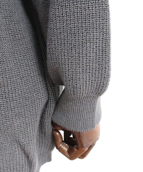 ANGENEHM(アンゲネーム)の「mn2199-Center Switch Knit Pullover (MADE IN JAPAN)(ニット/セーター・メンズ・ブラック×グレー/グレー系その他・S/M/L)」の18枚目の写真