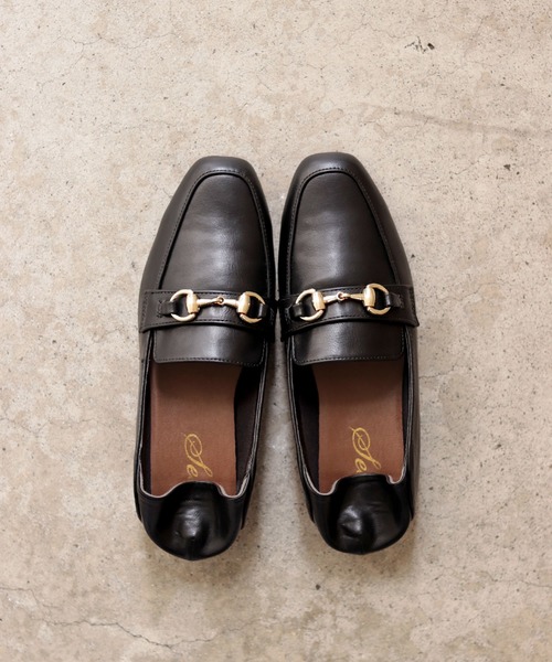 SESTO（セスト）の「かかとが踏めて靴ずれしにくい。ウッドヒールのスクエアトゥトラッドローファーパンプス（ローファー・レディース・ブラック/ダークブラウン/アイボリー/パイソン・22.5cm/23.5cm/24.5cm/25.5cm/23.0cm/24.0cm/22.0cm）」の19枚目の写真