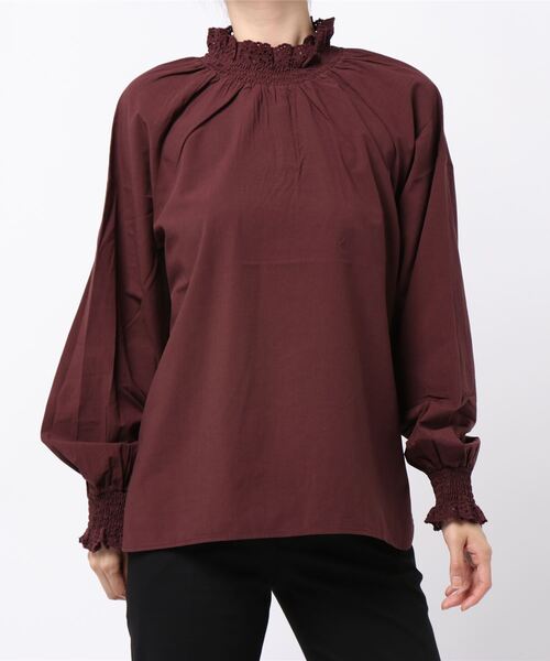 LOWRYS FARM（ローリーズファーム）の「レースネックシャーリングブラウス　895259（Tシャツ/カットソー・レディース・ホワイト/ブラック/エンジ・FREE）」の14枚目の写真
