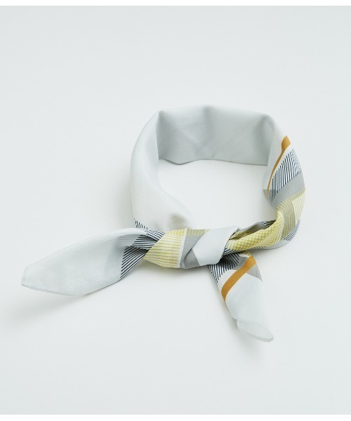 SIPULI（シプリ）の「Mantero / コットンシルク ビックチェックプリントスカーフ（ストール/ショール・レディース・ホワイト/アイボリー・フリー）」の5枚目の写真