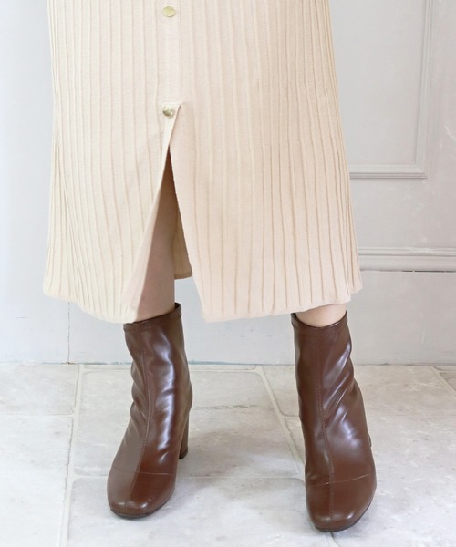 PRIVATE LABEL（プライベートレーベル）の「センターシームストレッチショートブーツ（ブーツ・レディース・ブラウン/ブラック/アイボリー・LL/M/S/L）」の3枚目の写真