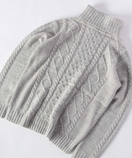 ADPOSION（アドポーション）の「ケーブル編みタートルネックニット（ニット/セーター・メンズ・ブラック×グレー/グレー/杢グレー/ブラウン/ネイビー/ホワイト×グレー/ブラック/アイボリー・X-LARGE/MEDIUM/LARGE）」の6枚目の写真