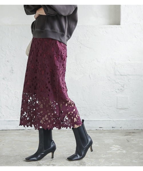 KOBE LETTUCE（コウベレタス）の「フラワーレースタイトスカート（スカート・レディース・ブラック/キャメル/ローズ/ベージュ/イエロー系その他/ブルー系その他/ワイン/ブルー系その他2/ダークグリーン/グリーン/ラベンダー・FREE/S/M）」の11枚目の写真