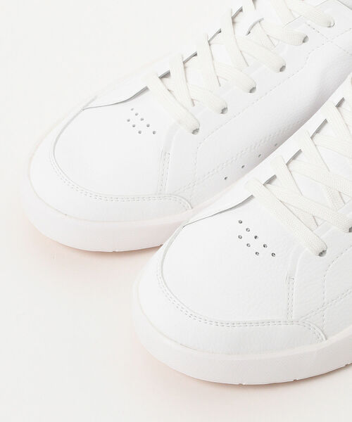 B:MING by BEAMS（ビーミングバイビームス）の「On Running / THE ROGER CENTRE COURT（スニーカー・メンズ・ホワイト・27/26.5/25.5/27.5/26/28）」の9枚目の写真