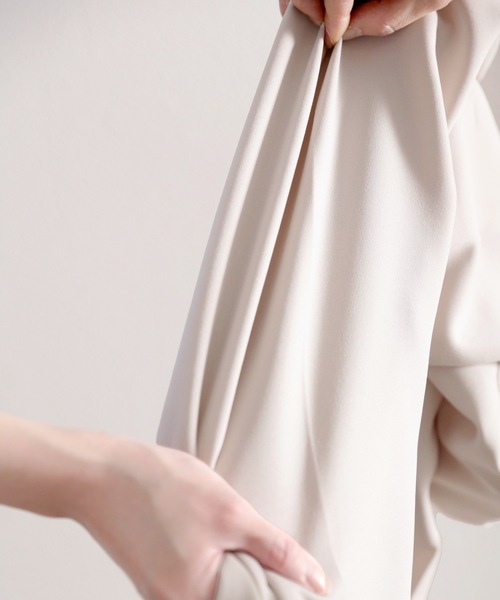 classicalelf（クラシカルエルフ）の「マニッシュなセンタープレスカットフレアパンツ。（スラックス・レディース・ブラウン/ブラック/グレイッシュベージュ/キナリ/イエロー/ミント/グリーン/オレンジ・SMALL/MEDIUM/LARGE/X-LARGE/XX-LARGE）」の17枚目の写真