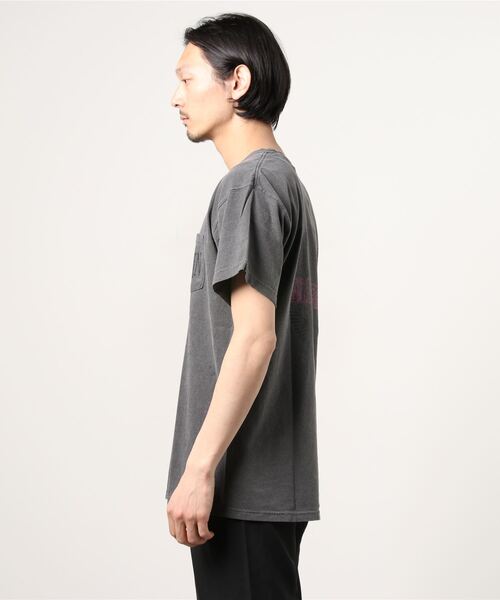 STRANGE TRIP(ストレンジトリップ)の「STRANGE TRIP(ストレンジトリップ) ON THE ROAD TEE /ST2101-T01(Tシャツ/カットソー・メンズ・チャコールグレー/マスタード・MEDIUM/LARGE/X-LARGE)」の4枚目の写真