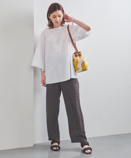 UNITED ARROWS（ユナイテッドアローズ）の「UWCC シャーリング オフショルダー ブラウス◆（シャツ/ブラウス・レディース・ブラック/ホワイト・FREE）」の7枚目の写真