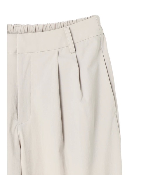 YECCA VECCA（イェッカヴェッカ）の「P.2wayストレッチタックパンツ　＊（その他パンツ・レディース・ライトブルー/グリーン/グレイッシュベージュ/ダークネイビー・SMALL/MEDIUM）」の10枚目の写真