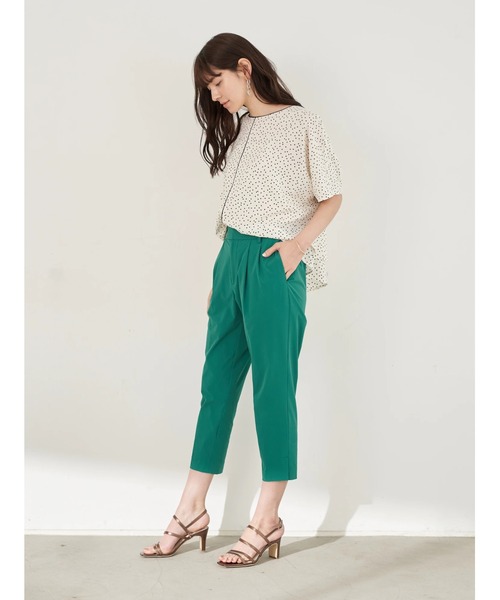 YECCA VECCA（イェッカヴェッカ）の「P.2wayストレッチタックパンツ　＊（その他パンツ・レディース・ライトブルー/グリーン/グレイッシュベージュ/ダークネイビー・SMALL/MEDIUM）」の7枚目の写真