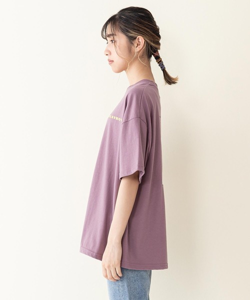 PLAYBOY(プレイボーイ)の「【PLAY BOY/プレイボーイ】水着ラビット柄 バックプリント ビッグシルエット プリントTシャツ(Tシャツ/カットソー・レディース・オフホワイト/ブラック/ダークパープル・LARGE/MEDIUM)」の19枚目の写真