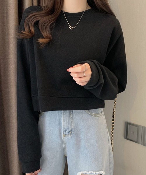 DAY CLOSET(デイ クローゼット)の「【程良く華奢魅せできるクロップド丈】やわらか長袖ラウンドネックスウェットプルオーバー レディース(スウェット・レディース・ブルー/イエロー/アイボリー/ブラック・ONE SIZE)」の7枚目の写真