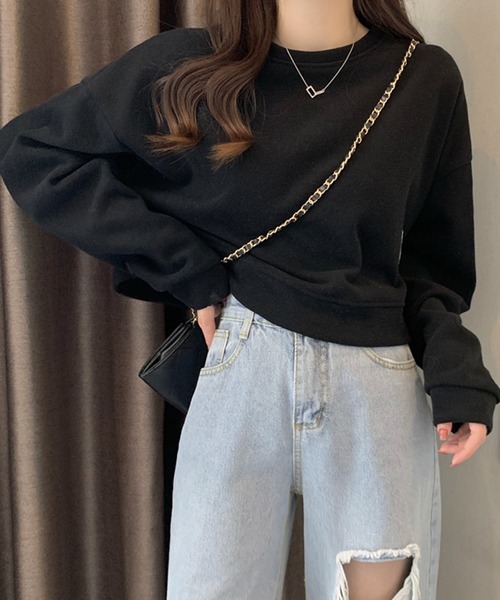 DAY CLOSET(デイ クローゼット)の「【程良く華奢魅せできるクロップド丈】やわらか長袖ラウンドネックスウェットプルオーバー レディース(スウェット・レディース・ブルー/イエロー/アイボリー/ブラック・ONE SIZE)」の8枚目の写真