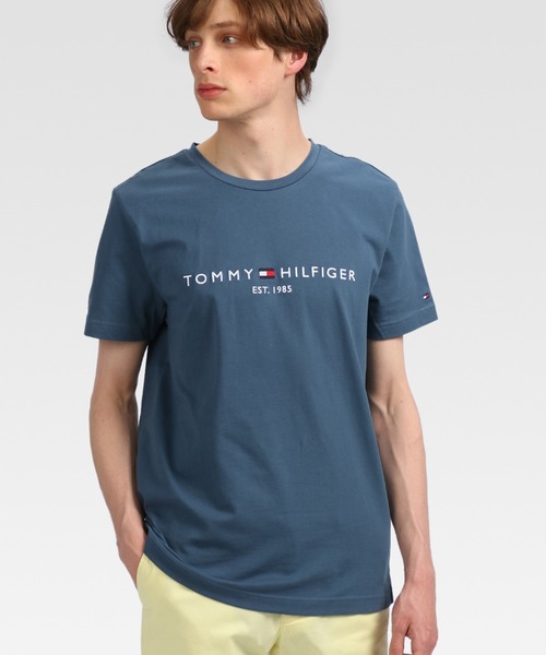 TOMMY HILFIGER（トミーヒルフィガー）の「ベーシックロゴTシャツ（Tシャツ/カットソー・メンズ・ライトブルー/ブルー/レッド/イエロー/ピンク/オレンジ/ブルー系その他/イエロー系その他/ブルー系その他2/ライトグリーン/ベージュ/イエロー系その他2/ベージュ系1/ブルー系その他3/グリーン・LARGE/MEDIUM/SMALL/X-LARGE）」の7枚目の写真
