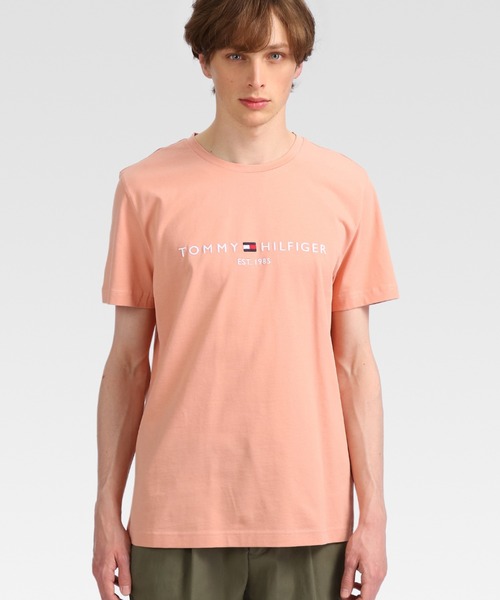 TOMMY HILFIGER（トミーヒルフィガー）の「ベーシックロゴTシャツ（Tシャツ/カットソー・メンズ・ライトブルー/ブルー/レッド/イエロー/ピンク/オレンジ/ブルー系その他/イエロー系その他/ブルー系その他2/ライトグリーン/ベージュ/イエロー系その他2/ベージュ系1/ブルー系その他3/グリーン・LARGE/MEDIUM/SMALL/X-LARGE）」の13枚目の写真