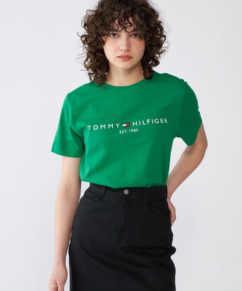 TOMMY HILFIGER（トミーヒルフィガー）の「ベーシックロゴTシャツ（Tシャツ/カットソー・メンズ・ライトブルー/ブルー/レッド/イエロー/ピンク/オレンジ/ブルー系その他/イエロー系その他/ブルー系その他2/ライトグリーン/ベージュ/イエロー系その他2/ベージュ系1/ブルー系その他3/グリーン・LARGE/MEDIUM/SMALL/X-LARGE）」の3枚目の写真