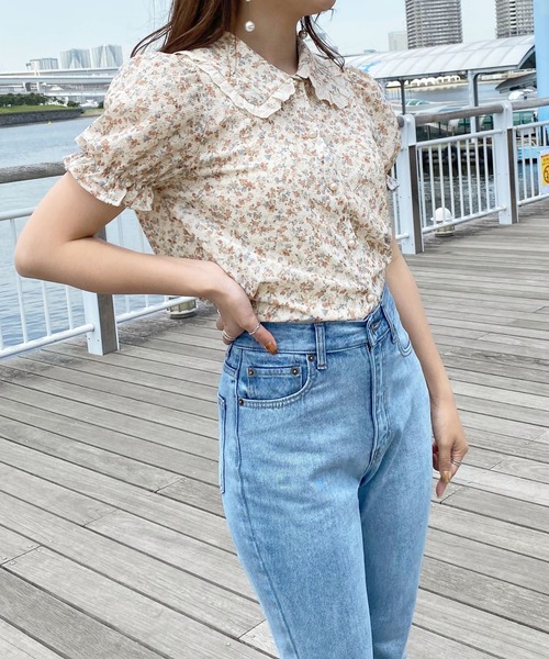 apres jour（アプレジュール）の「花柄コットンレースフリルブラウス【ZOZOTOWN限定アイテム】（シャツ/ブラウス・レディース・アイボリー/オフホワイト・X-LARGE/フリー）」の4枚目の写真