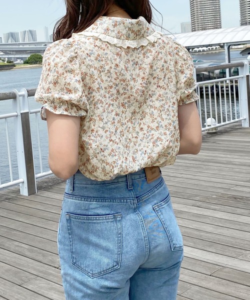 apres jour（アプレジュール）の「花柄コットンレースフリルブラウス【ZOZOTOWN限定アイテム】（シャツ/ブラウス・レディース・アイボリー/オフホワイト・X-LARGE/フリー）」の5枚目の写真