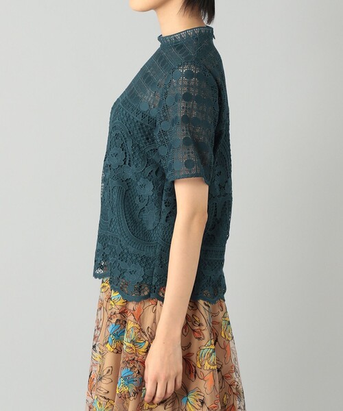 GRACE CONTINENTAL(グレースコンチネンタル)の「ハイネックレーストップ(シャツ/ブラウス・レディース・ブラック/グリーン・38/36)」の22枚目の写真