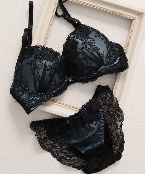 colza（コルザ）の「黒レースブラセット（ブラ&ショーツ・レディース・モカ/グリーン・C65/C70/D75/B65/C75/D70/A75/B70/B75/D65/A70）」の2枚目の写真