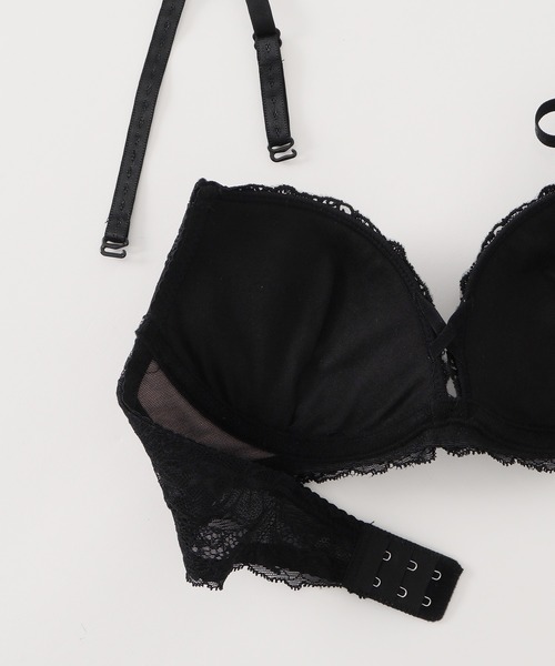colza（コルザ）の「黒レースブラセット（ブラ&ショーツ）」 - WEAR