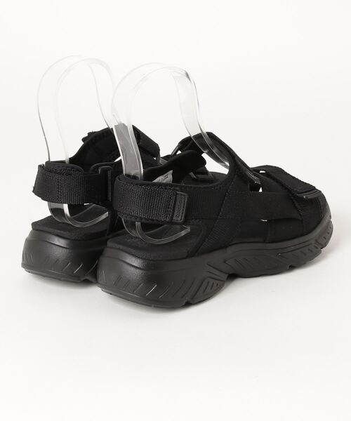 Reebok（リーボック）の「HYPERIUM SANDAL TXT / ハイペリウム サンダル TXT（サンダル・メンズ・ブラック/ブラック系その他・30.0cm/24.0cm/25.0cm/26.0cm/27.0cm/28.0cm/29.0cm）」の3枚目の写真