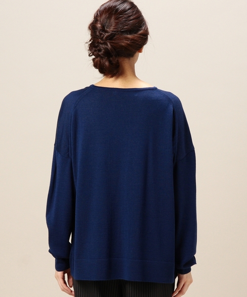 BEAUTY&YOUTH UNITED ARROWS(ビューティーアンドユースユナイテッドアローズ)の「BYTF プレーンVネックニットプルオーバー◆(ニット/セーター・レディース・ブラック/オリーブ/ロイヤルブルー・フリー)」の4枚目の写真