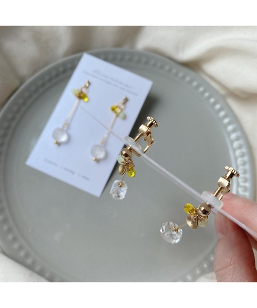 tone(トーン)の「【Favorina】fruit drop petal ピアス(MA)(ピアス(両耳用)・レディース・グリーン系その他/イエロー系その他/ピンク系その他2/ピンク系その他/レッド系その他・FREE)」の9枚目の写真