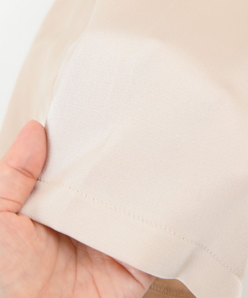 titivate(ティティベイト)の「センタープレスサテンワイドパンツ(その他パンツ・レディース・イエロー/オレンジ/ライトグリーン/ライトベージュ・S/M/L)」の12枚目の写真