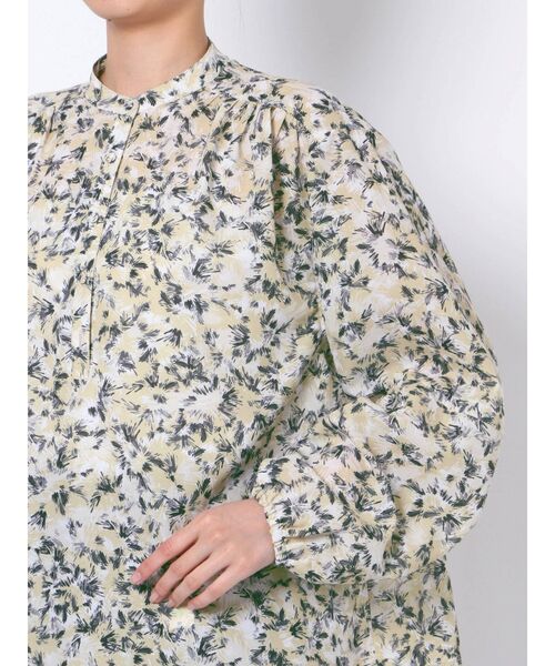 ELENDEEK（エレンディーク）の「フラワープリントボイルブラウス（シャツ/ブラウス・レディース・ベージュ/カーキ・FREE）」の4枚目の写真