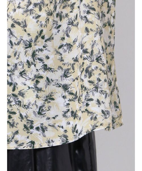 ELENDEEK（エレンディーク）の「フラワープリントボイルブラウス（シャツ/ブラウス・レディース・ベージュ/カーキ・FREE）」の19枚目の写真