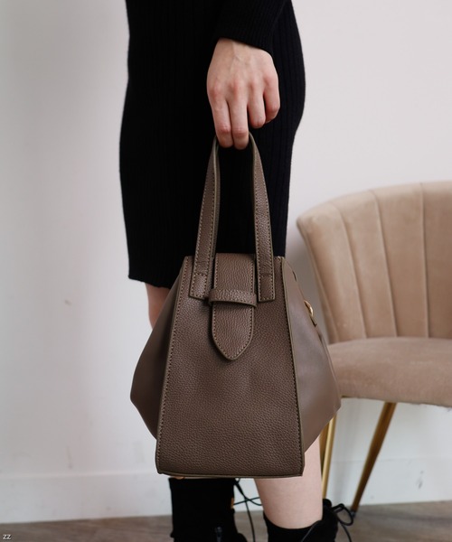 LIPSERVICE(リップサービス)の「2wayベルテッドバッグ(ショルダーバッグ・レディース・ブラック/パープル/ブラウン・FREE)」の2枚目の写真