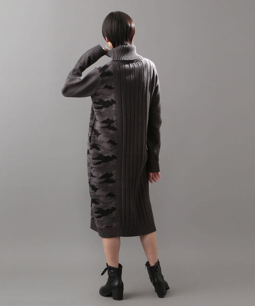 AVIREX（アヴィレックス）の「タートルボタンニットワンピース/ TURTLE BUTTON KNIT ONEPIECE（ワンピース・レディース・チャコールグレー/モカ/オレンジ・SMALL/MEDIUM）」の21枚目の写真