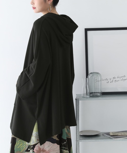 osharewalker（オシャレウォーカー）の「【廃盤】『ポンチョデザインパーカー』（パーカー・レディース・グレイッシュベージュ/ブラック・FREE）」の18枚目の写真