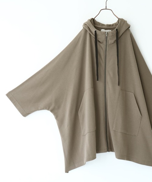 osharewalker（オシャレウォーカー）の「【廃盤】『ポンチョデザインパーカー』（パーカー・レディース・グレイッシュベージュ/ブラック・FREE）」の22枚目の写真