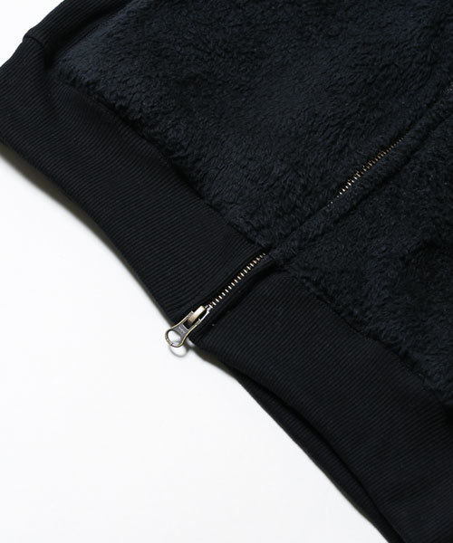 1piu1uguale3 RELAX（ウノピュウノウグァーレトレリラックス）の「1PIU1UGUALE3 RELAX/ 別注フリースパーカー（パーカー・メンズ・ブラック/チャコール・SMALL/LARGE/MEDIUM）」の10枚目の写真