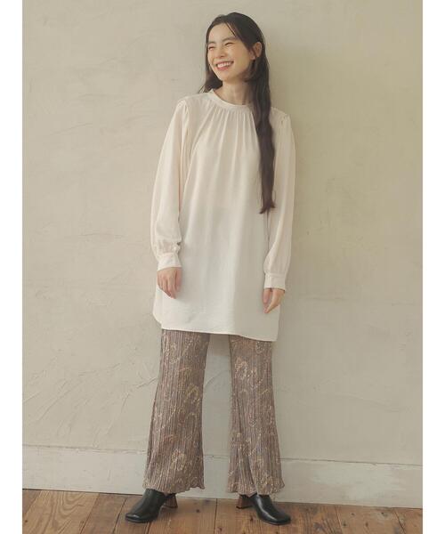 Green　Parks（グリーンパークス）の「・novem 9 2wayショルダータックチュニック＊（シャツ/ブラウス・レディース・ブラック/アイボリー/モカ・FREE）」の20枚目の写真