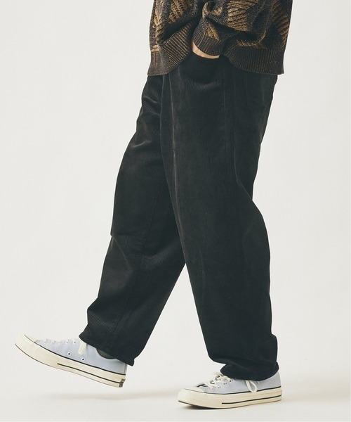 JOURNAL STANDARD（ジャーナルスタンダード）の「コーデュロイ バルーンパンツ [ユニセックス対応]（その他パンツ・メンズ・ブラック/ベージュ/グリーン/ブラウン/ナチュラル/オレンジ・X-LARGE/SMALL/MEDIUM/LARGE）」の2枚目の写真