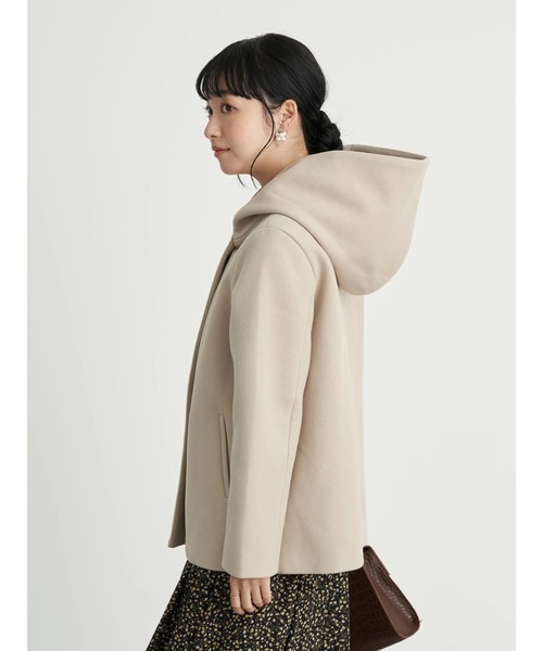 earth music&ecology(アースミュージックアンドエコロジー)の「フードショートコート *(その他アウター・レディース・ブラック/ライトベージュ/サックスブルー・M/L)」の13枚目の写真