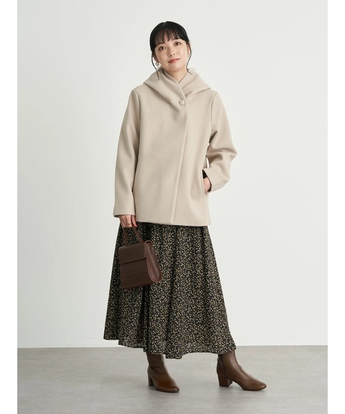 earth music&ecology(アースミュージックアンドエコロジー)の「フードショートコート *(その他アウター・レディース・ブラック/ライトベージュ/サックスブルー・M/L)」の16枚目の写真