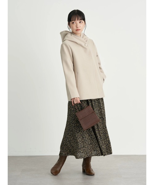 earth music&ecology(アースミュージックアンドエコロジー)の「フードショートコート *(その他アウター・レディース・ブラック/ライトベージュ/サックスブルー・M/L)」の18枚目の写真