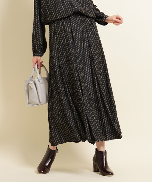 Dessin（デッサン）の「◆【S～Lサイズあり・洗える・ウエストゴム】小付きプリントスカート（スカート・レディース・ネイビー系/パープル系その他・01/03/02）」の2枚目の写真