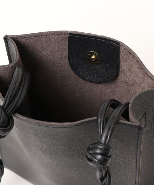 blatto（ブラット）の「【blatto】シンセティックレザー  スクエアミニショルダーバッグ/oku-bag1-15（ショルダーバッグ・レディース・ホワイト/ブラック/イエロー/グリーン/黄緑系/ネイビー/ターコイズブルー/ゴールド/シルバー/ワインレッド・FREE）」の16枚目の写真