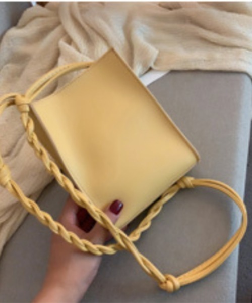 blatto（ブラット）の「【blatto】シンセティックレザー  スクエアミニショルダーバッグ/oku-bag1-15（ショルダーバッグ・レディース・ホワイト/ブラック/イエロー/グリーン/黄緑系/ネイビー/ターコイズブルー/ゴールド/シルバー/ワインレッド・FREE）」の15枚目の写真