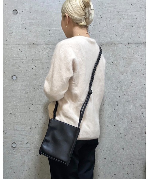 blatto（ブラット）の「【blatto】シンセティックレザー  スクエアミニショルダーバッグ/oku-bag1-15（ショルダーバッグ・レディース・ホワイト/ブラック/イエロー/グリーン/黄緑系/ネイビー/ターコイズブルー/ゴールド/シルバー/ワインレッド・FREE）」の21枚目の写真