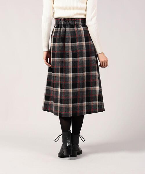 To b. by agnes b.（トゥービーバイアニエスベー）の「WR74 JUPE クラシックチェックタックスカート（スカート・レディース・ブラック・40/38/36）」の5枚目の写真