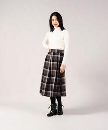 To b. by agnes b.（トゥービーバイアニエスベー）の「WR74 JUPE